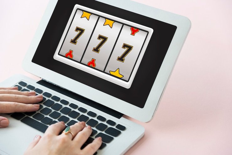 Tim qq333 berkomitmen menghadirkan platform hiburan digital terbaik di Indonesia